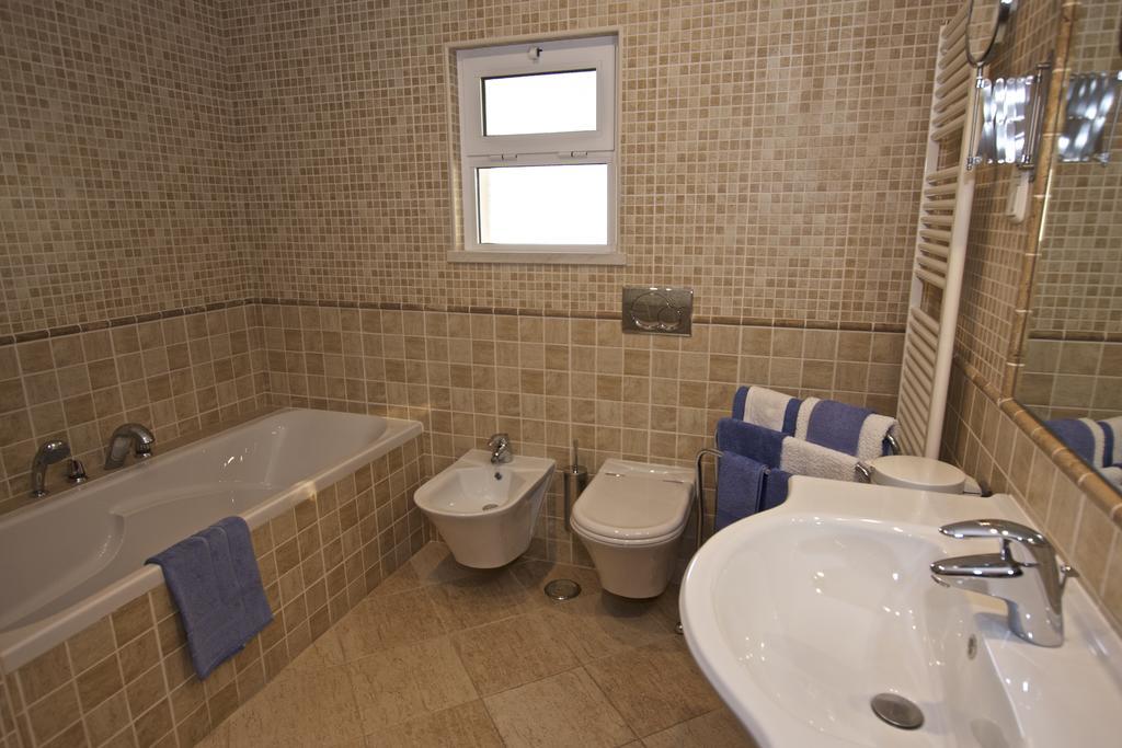 ローレ Casa Mocho Branco Bed & Breakfast エクステリア 写真