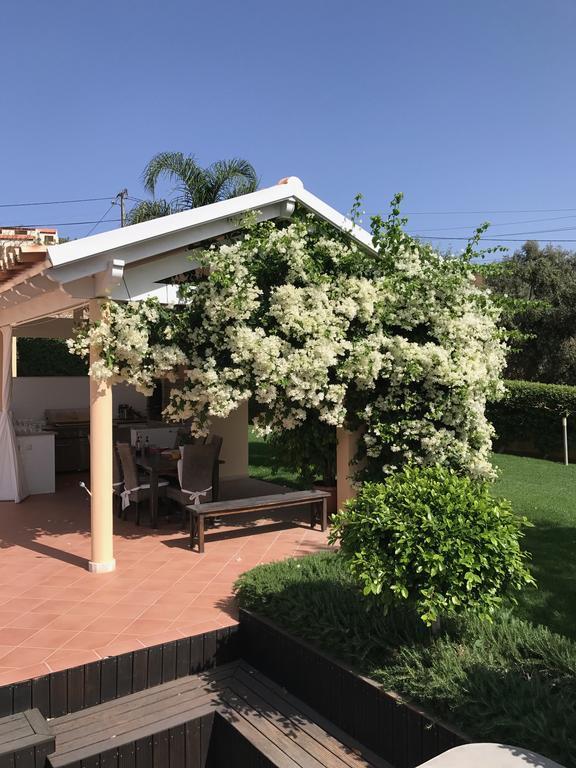 ローレ Casa Mocho Branco Bed & Breakfast エクステリア 写真